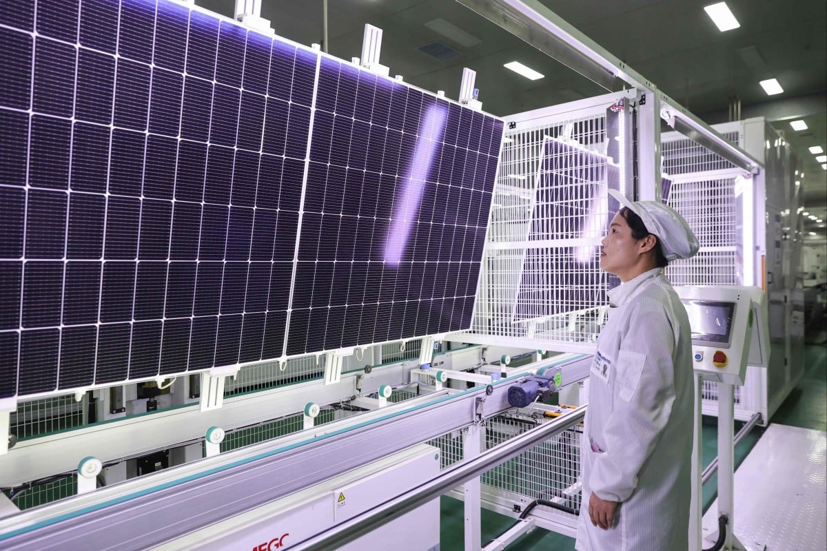Ученые разработали невероятно тонкие кремниевые солнечные панели, подходящие для использования в авиации, космическом пространстве и носимых устройствах