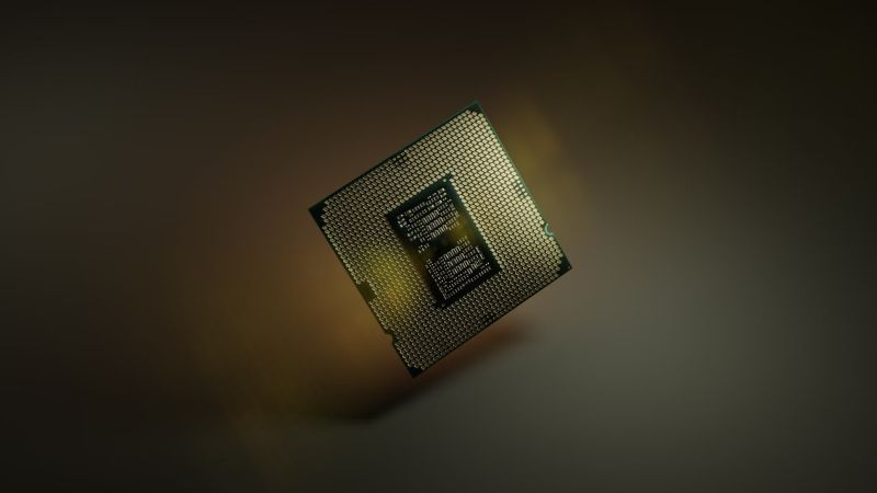 Intel обнародовала информацию о 34 уязвимостях в своих процессорах, чипсетах и программном обеспечении