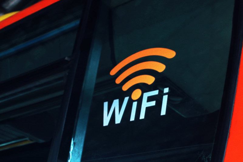 В настоящее время в России не узаконены частоты для Wi-Fi 6E и Wi-Fi 7